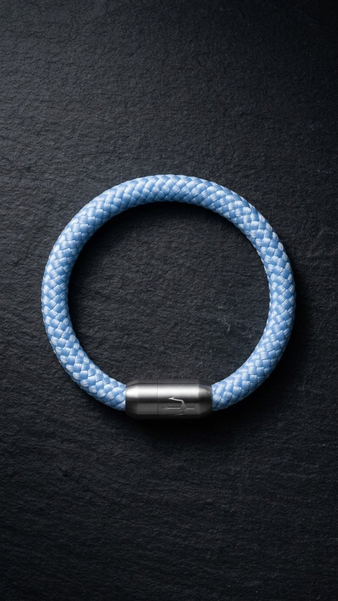 Nautic Force – Crystal Wave | Segeltauarmband Herren Babyblau 8mm
