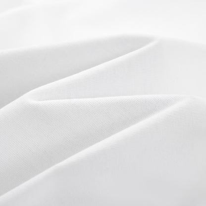 Nahaufnahme der weißen Baumwollstruktur des 280 g/m² schweren REVIER ROYAL Boxy T-Shirts.