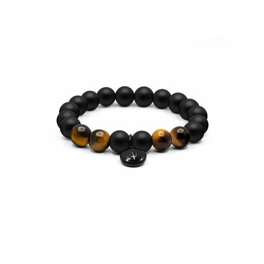 Armband aus 10-mm-Onyx- und Tigeraugenperlen mit schwarz lackiertem Edelstahl-Dreizack-Anhänger.”