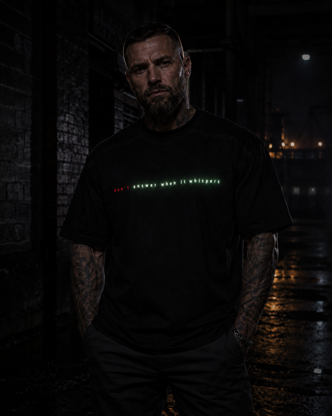 Halloween Shirt Herren – The Whisper Horror Tee | Dreizentia