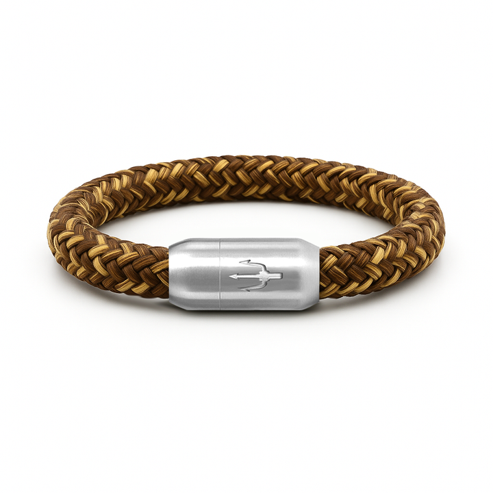 mber Dune Segeltauarmband Beige Braun – maritimes Armband mit Edelstahl Dreizackverschluss, unisex

Lorencik Nautic Force Amber Dune – handgefertigtes Segeltau Armband in Sandtönen