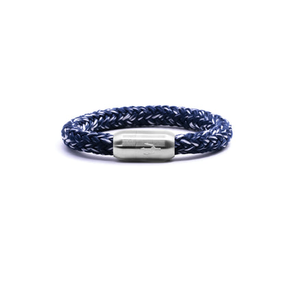 Nautic Force „Ocean Wave“ – blaues 8 mm Segeltauarmband mit Edelstahl-Dreizack-Magnetverschluss
