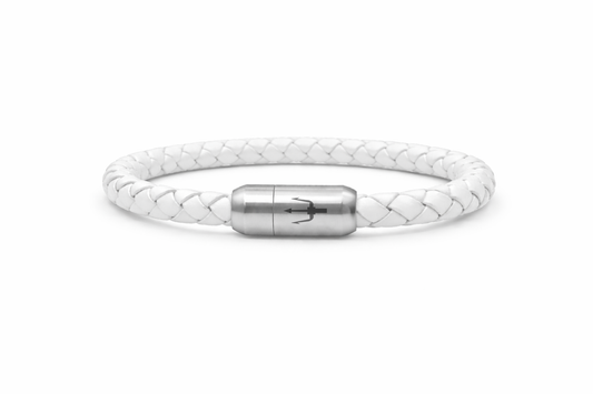 Puro Bianco – Geflochtenes 6 mm Lederarmband in Weiß mit Edelstahlverschluss