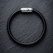 Puro Nero – Lederarmband Herren Schwarz 6mm | Handgefertigt